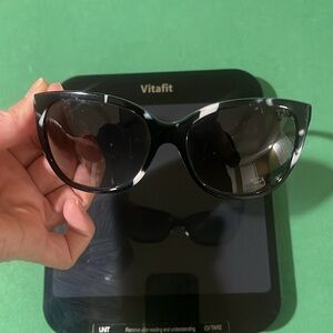 Authentic VERSACE 4281 Made In Italy, Black Cat Eye Women’s Sunglasses W…